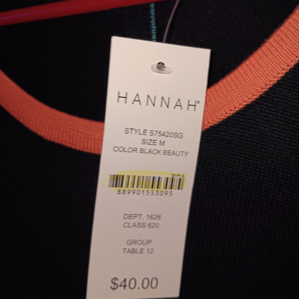 LADIES Sz Med. Hannah brand top